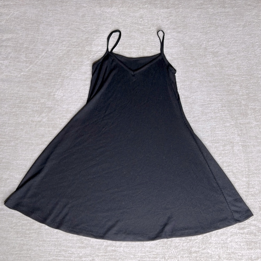 simple black flare dress